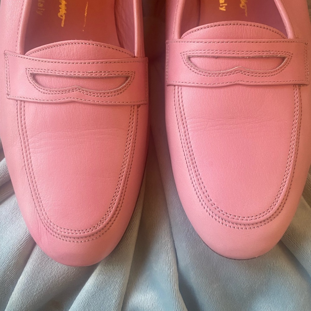 Salvatore Ferragamo Pink Leather Flats with Moccasin Stitching